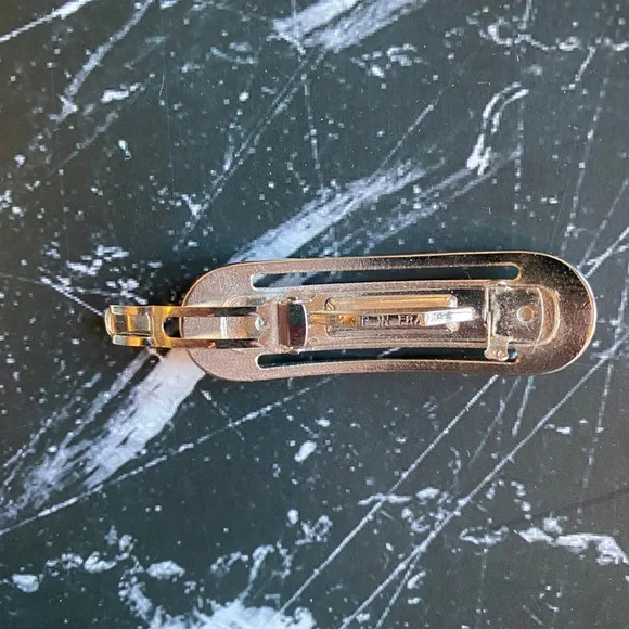 Vintage Chanel Hair Clip - Picture 3 of 6